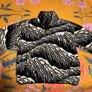 euc parks project black & white acadia waves fleece size S